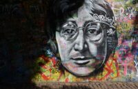 Lennonova zeď - recenze foťáku Canon R5 Mark II