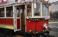 Canon RF 45mm F1.2 STM - recenze - tramvaj