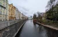 Recenze Google Pixel 9 Pro XL - tančící dům z dálky