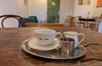 Recenze Google Pixel 9 Pro XL - káva v kavárně