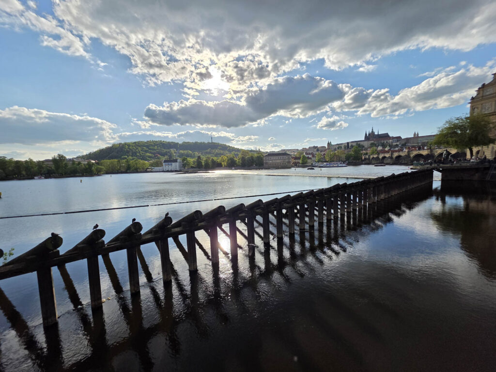 Samsung Galaxy S25 Ultra recenze Praha