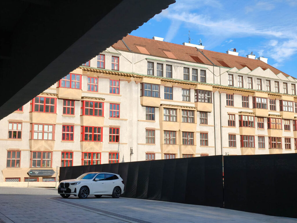 Xiaomi 15T Pro - recenze - světlo v Praze