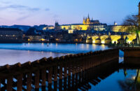 Recenze Xiaomi Redmi Note 14 Pro+ 5G Hradčany v noci