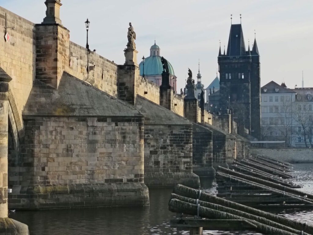 Xiaomi Redmi Note 15 Pro+ 5G - Karlův most