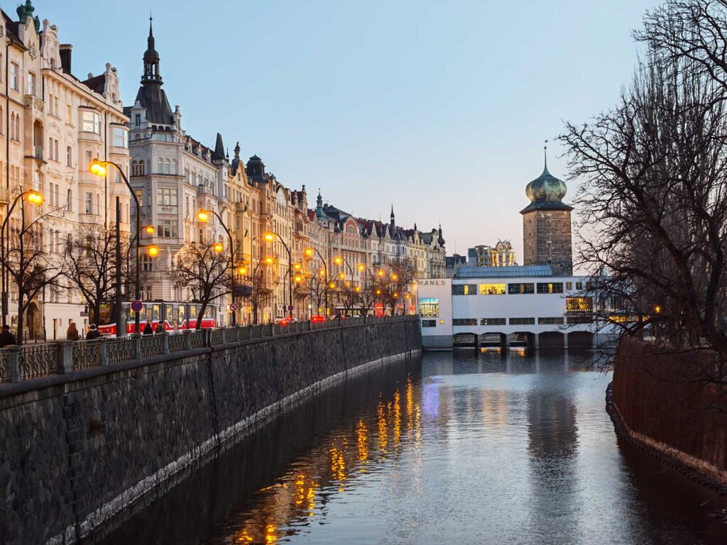 Honor Magic8 Pro - recenze - noční focení - Hrad