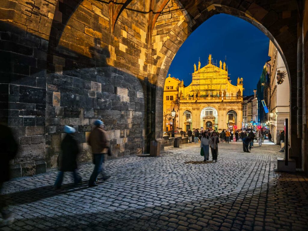 Honor Magic8 Pro - recenze - noční focení - most