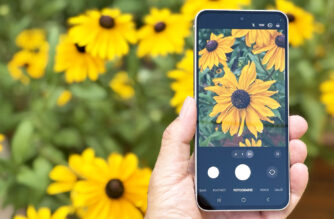 Samsung A56 a květiny - recenze