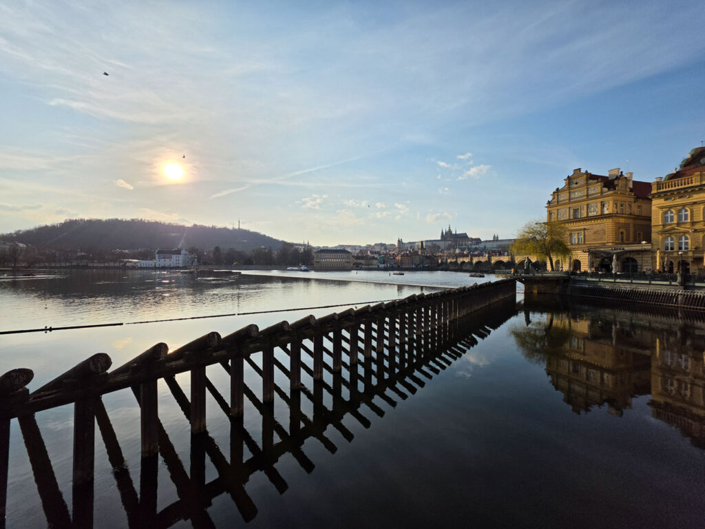 Samsung Galaxy S26 Recenze - Praha