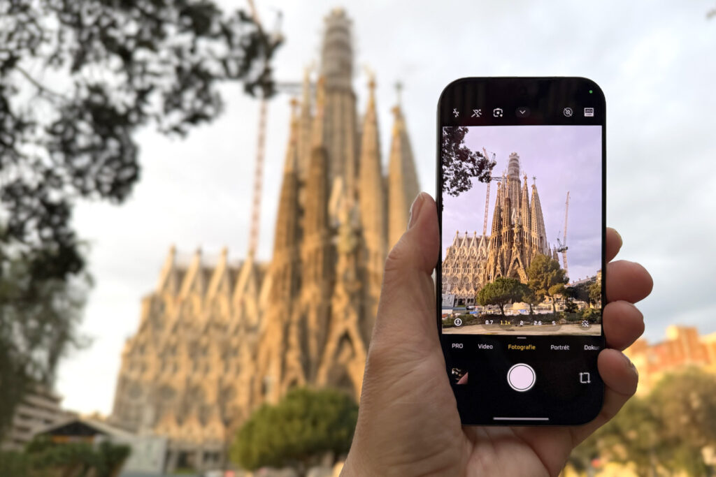 recenze Xiaomi 17 - Barcelona