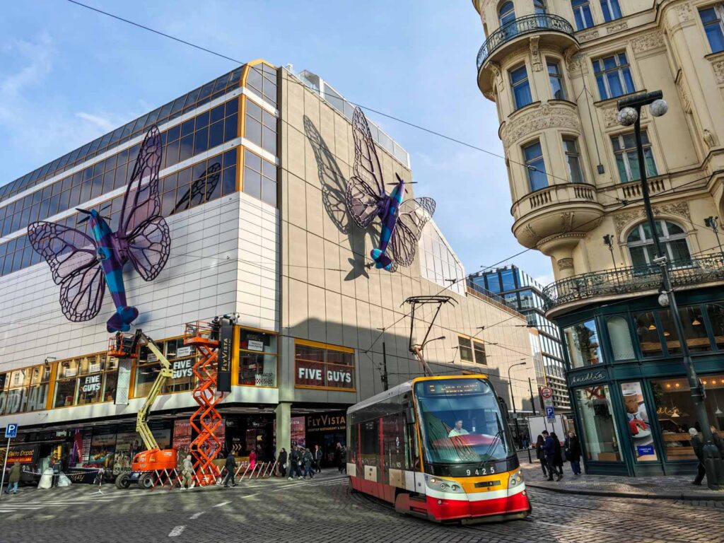 Recenze Xiaomi 17 Ultra - Praha - ulice